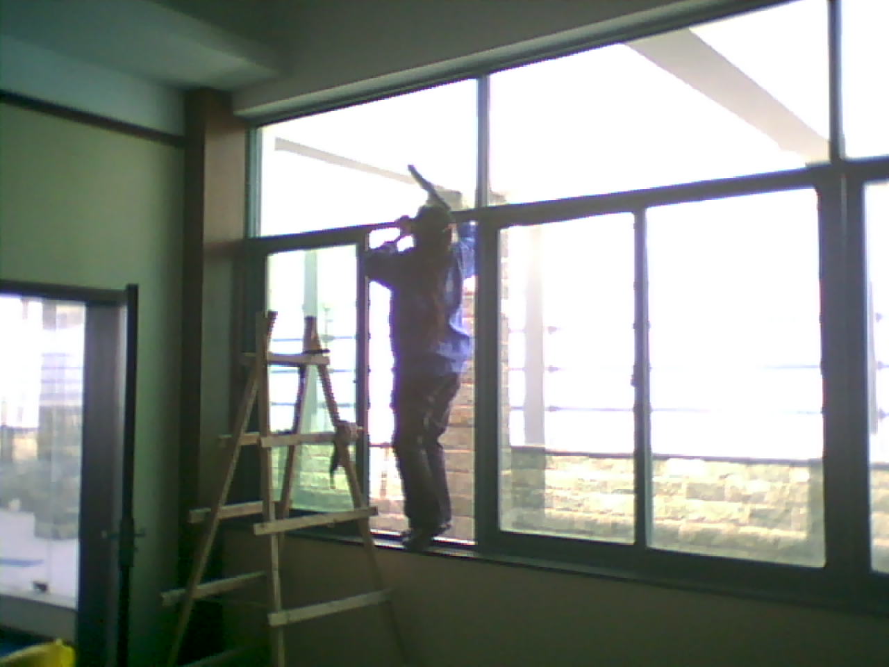 武漢大學(xué)化學(xué)系(開荒保潔)